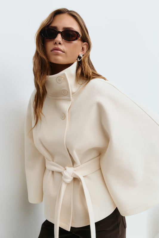 Noor - Dames Trenchcoat Kort voor de Herfst met Ceintuur en Hoge Kraag