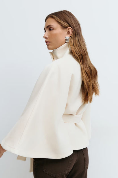 Noor - Dames Trenchcoat Kort voor de Herfst met Ceintuur en Hoge Kraag