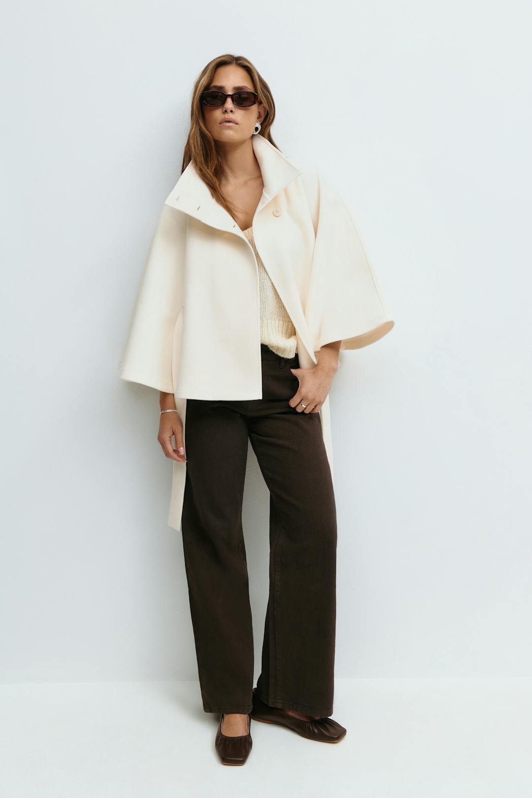 Noor - Dames Trenchcoat Kort voor de Herfst met Ceintuur en Hoge Kraag