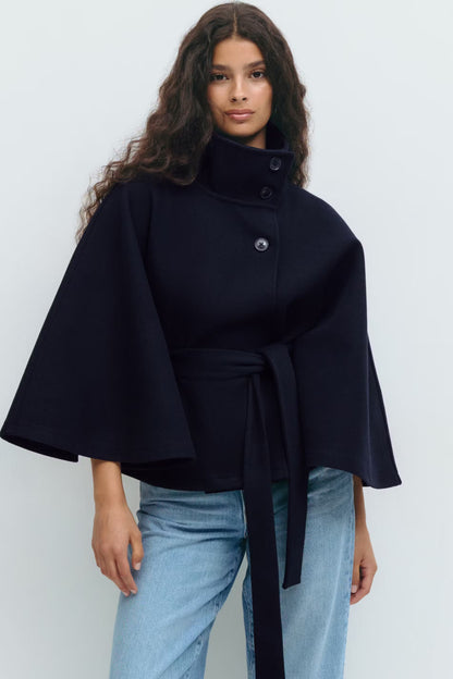 Noor - Dames Trenchcoat Kort voor de Herfst met Ceintuur en Hoge Kraag