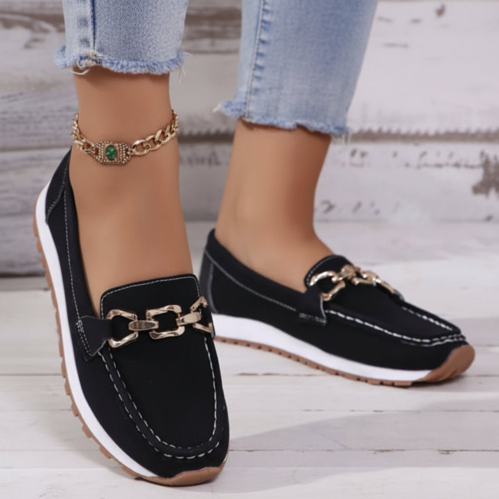 Noor - Stijlvolle Comfort Loafers Dames met Gouden Kettingdetail en Lichte Zool