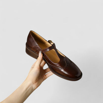 Noor - Vintage Orthopedische Sandalen Dames met T-Bandje en Broguedetail