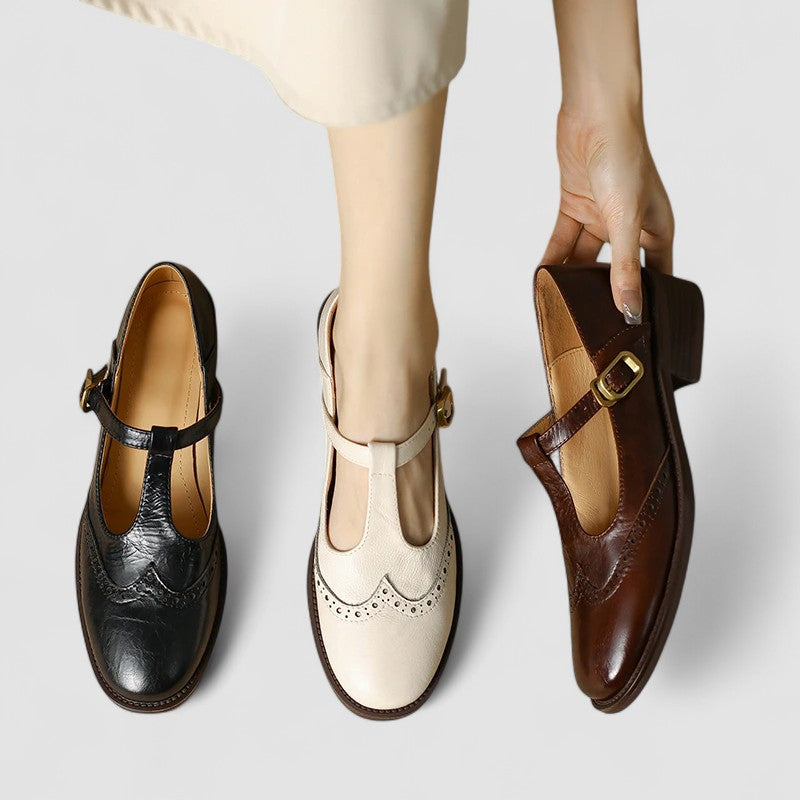 Noor - Vintage Orthopedische Sandalen Dames met T-Bandje en Broguedetail