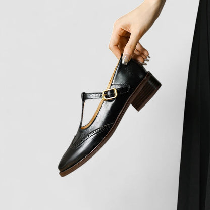 Noor - Vintage Orthopedische Sandalen Dames met T-Bandje en Broguedetail