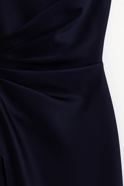 One Shoulder Galajurk | Getailleerd met Drapering | Hoge Split