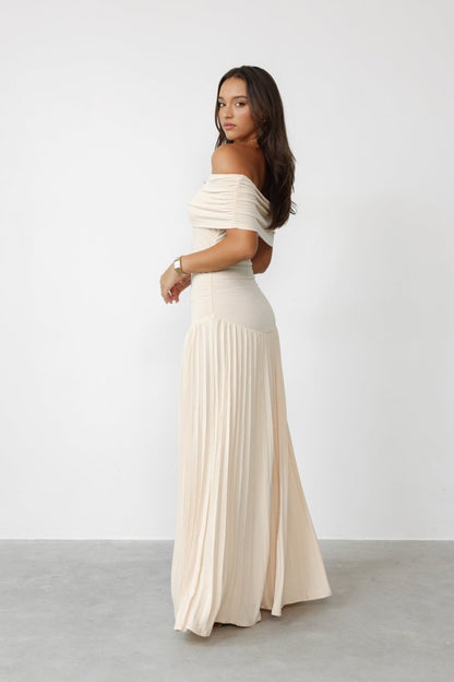 Tess - Chique Bruiloft Gastenjurk Dames met Off-shoulder en Geplooide Maxi Rok