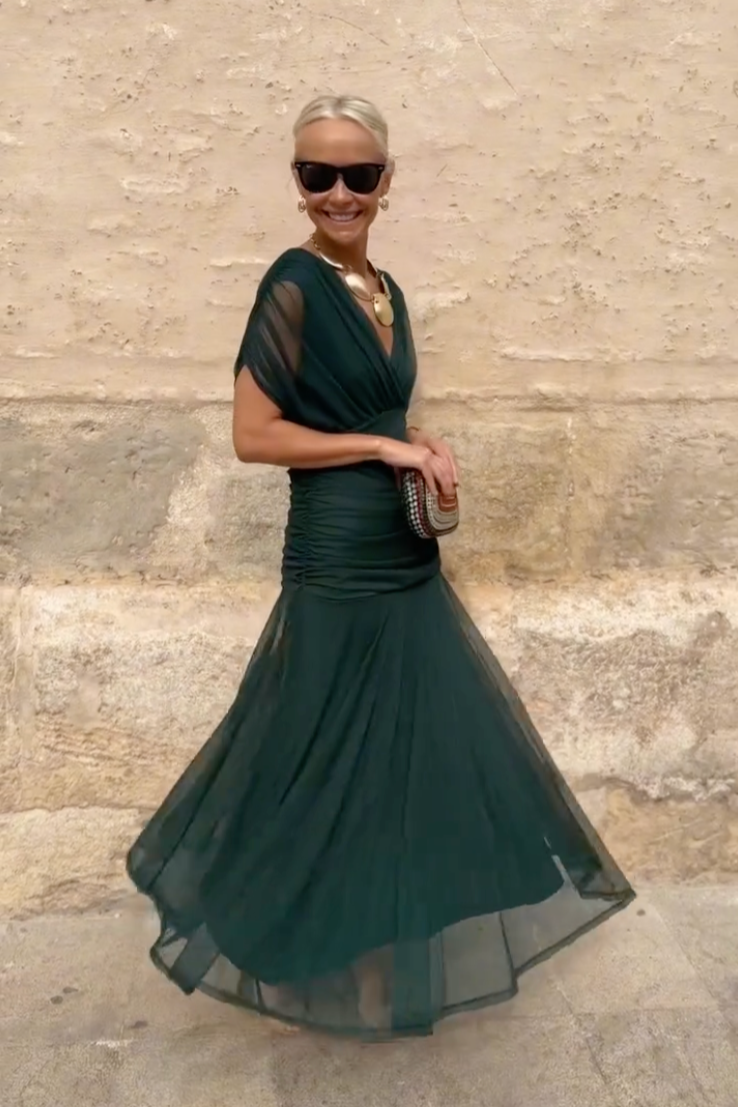Tess - Elegante Bruiloft Gastenjurk Dames met Diepe V-hals en Vloeiende Maxi-rok