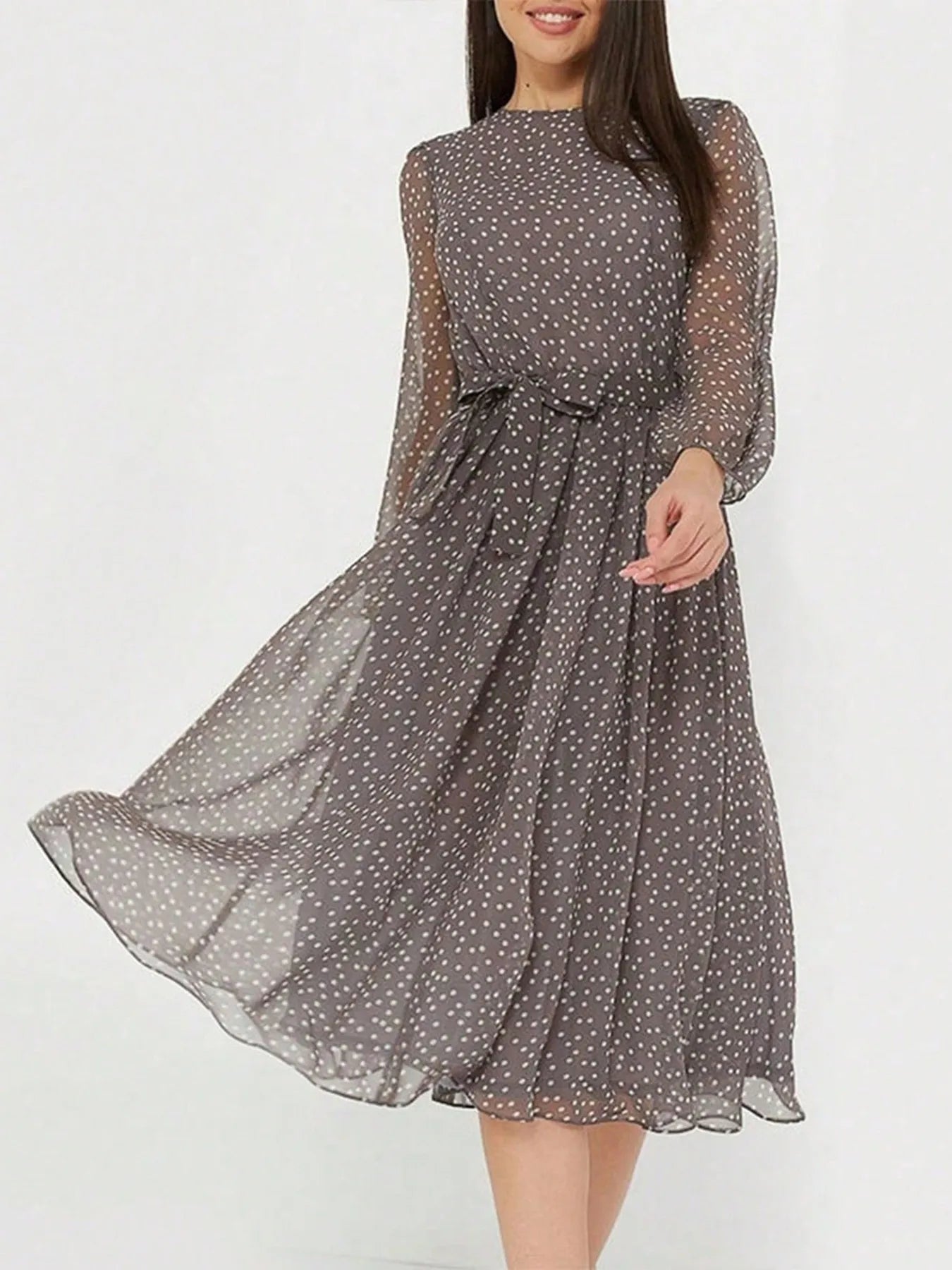 Tess - Elegante Bruiloft Gastenjurk Dames met Hoge Hals en Stippelprint