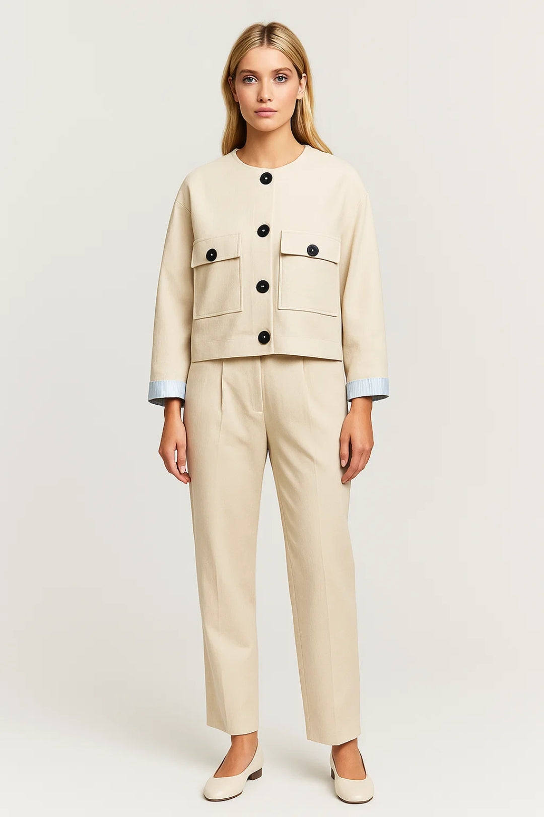 Tweedelige Set | Cropped Jasje met Zakken en Rechte Broek | Minimalistische Zakelijkheid