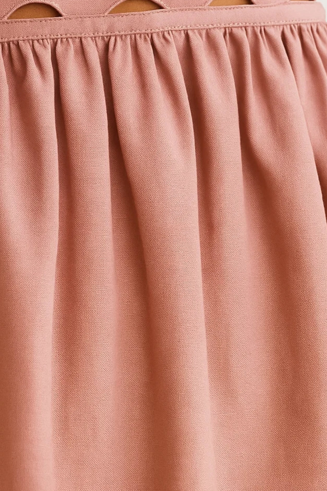 Zomerse Mini-Jurk | Mouwloos Design met Opengewerkt Detail | Speels en Vrouwelijk