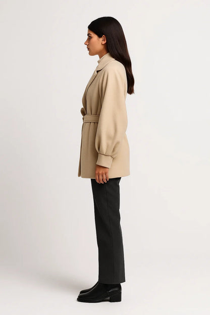 Elegante Damesjas | Middellang Model met Strikceintuur | Tijdloos en Vrouwelijk