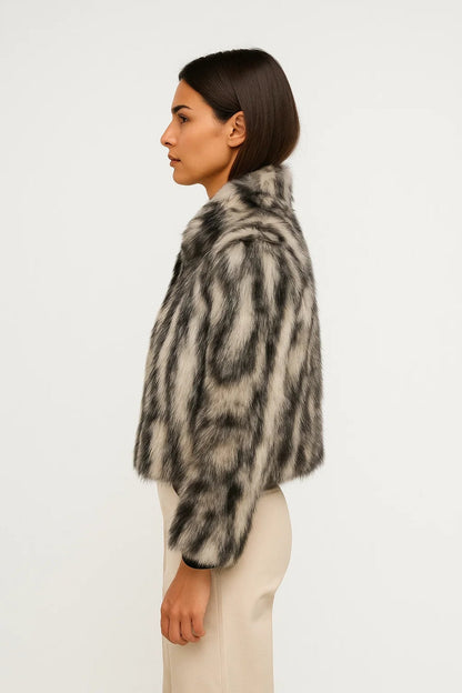 Korte Damesjas | Faux Fur met Strepenpatroon | Luxe en Warm